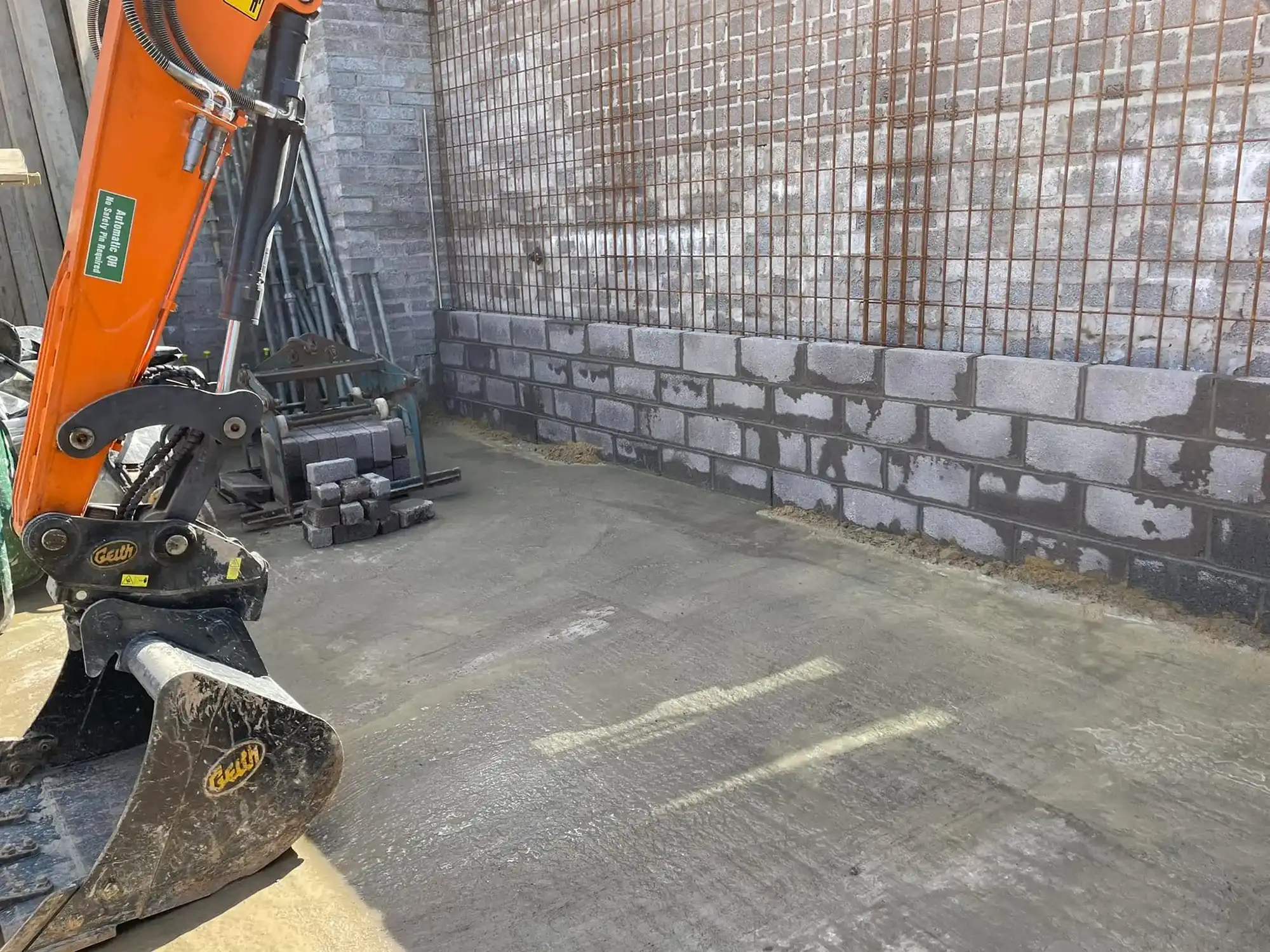 wall with digger